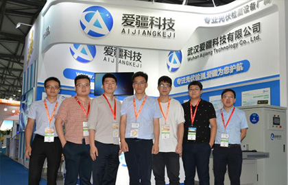 泰州爱疆科技参加上海SNEC光伏盛典