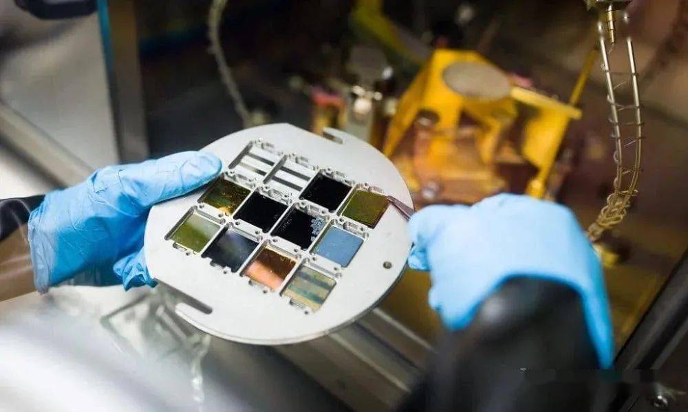 钙钛矿太阳能电池导电玻璃是什么材料